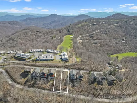 8 Cottage 8 Ln #8, Mars Hill, NC 28754