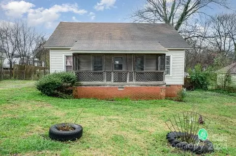 342 Kirby Dr, Charlotte, NC 28214