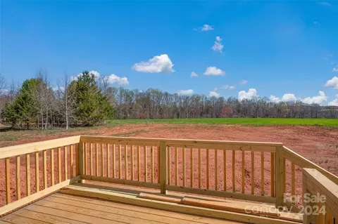 980 Tabor Rd, Olin, NC 28660 photo 5