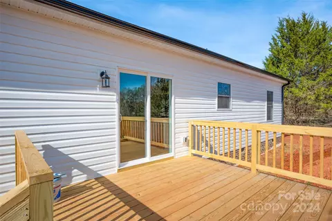980 Tabor Rd, Olin, NC 28660 photo 4
