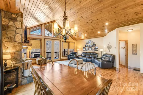 Dining - 85 Bee Tree Ln, Mars Hill, NC 28754 photo 2 of 2