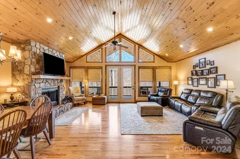 Living - 85 Bee Tree Ln, Mars Hill, NC 28754 photo 1 of 8