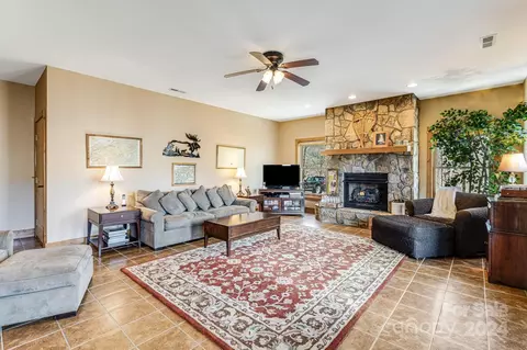 Living - 85 Bee Tree Ln, Mars Hill, NC 28754 photo 7 of 8