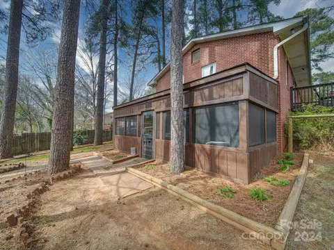 811 Gist Rd, Rock Hill, SC 29732