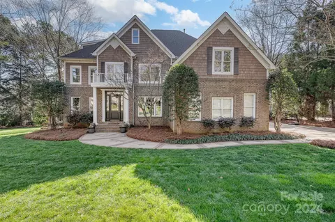 128 Mayfair Rd, Mooresville, NC 28117