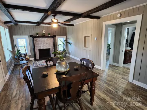 Dining - 4072 Bennett Rd, Morganton, NC 28655 photo 2 of 6