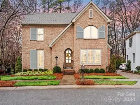 1032 Belmont Village Dr, Belmont, NC 28012