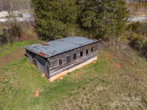 2510 Moore Rd, Mill Spring, NC 28756 photo 33