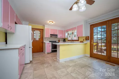 2510 Moore Rd, Mill Spring, NC 28756 photo 9