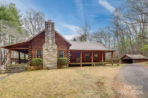 583 Sunny Dr, Waynesville, NC 28786