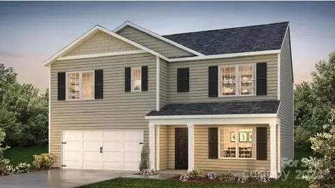 64 Queen Valley Way, Waynesville, NC 28786