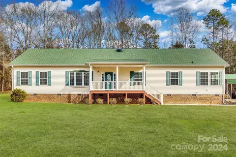 2464 Woodberry Ln, Catawba, SC 29704