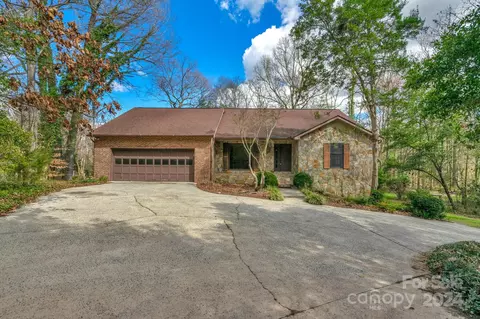 742 Carolyn Ln, Charlotte, NC 28213