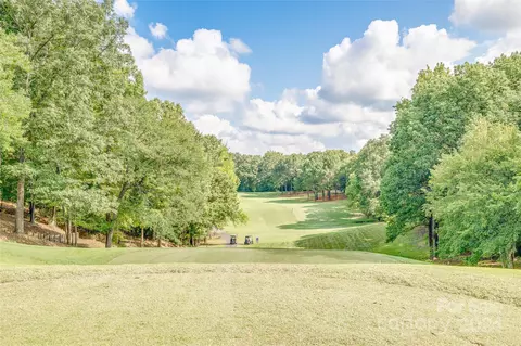 Exterior - 1094 Hunters Run Dr, Tega Cay, SC 29708 photo 14 of 14