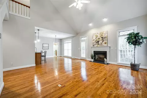 Living - 1094 Hunters Run Dr, Tega Cay, SC 29708 photo 2 of 3