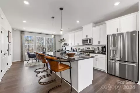 2535 Otto Ln, Charlotte, NC 28205