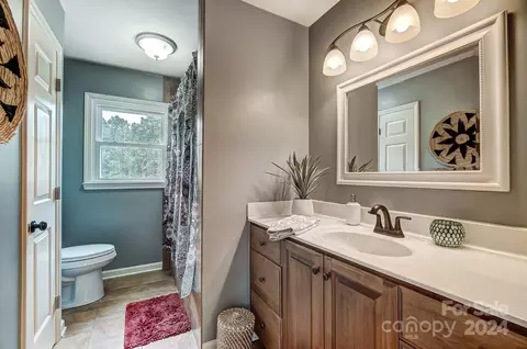 Bath - 2803 Trinity Church Rd, Monroe, NC 28112 photo 2 of 4