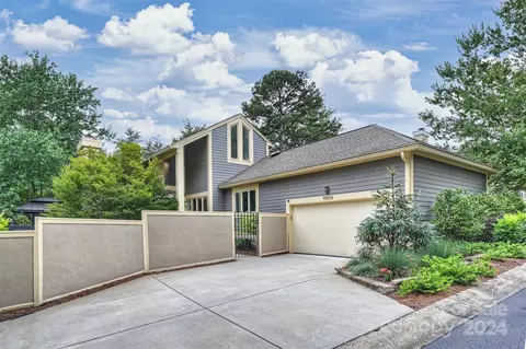 9500 Glenwater Dr, Charlotte, NC 28262