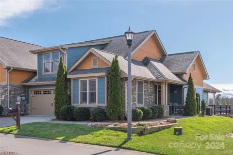 17 Craftsman View Dr, Asheville, NC 28804