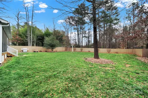 Exterior - 4150 Flint Dr, Lancaster, SC 29720 photo 7 of 8
