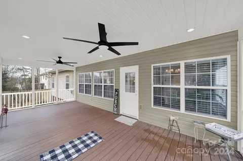 Exterior - 4150 Flint Dr, Lancaster, SC 29720 photo 5 of 8