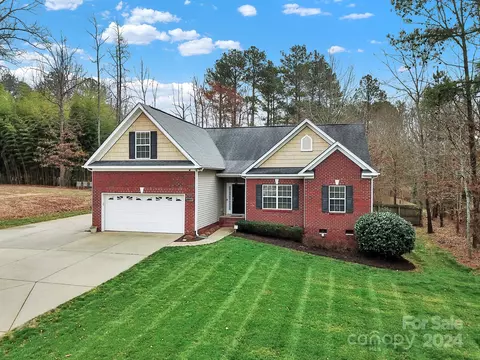 Exterior - 4150 Flint Dr, Lancaster, SC 29720 photo 2 of 8