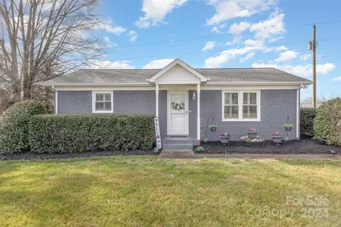 421 Pennigar Rd, Monroe, NC 28110