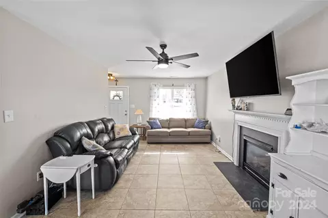 Living - 4114 John Stevenson Rd, Monroe, NC 28110 photo 3 of 3