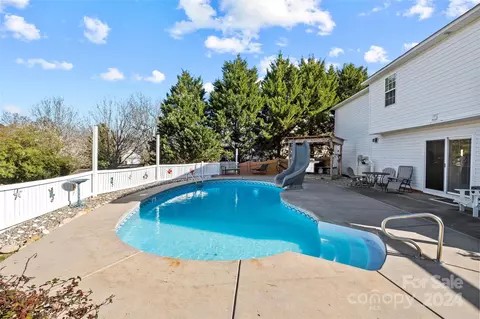 Exterior - 4114 John Stevenson Rd, Monroe, NC 28110 photo 6 of 10