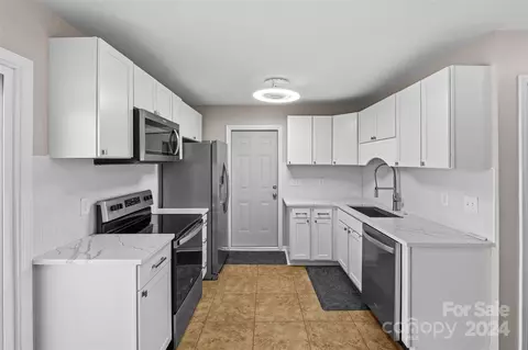 Kitchen - 4114 John Stevenson Rd, Monroe, NC 28110 photo 1 of 2