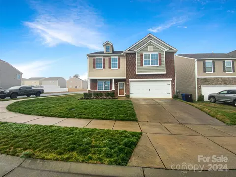 161 Cromwell Dr, Mooresville, NC 28115