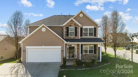 167 New River Dr, Fletcher, NC 28732