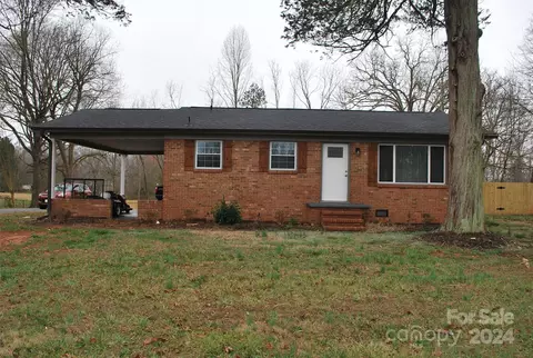2085 Us Highway 64 Hwy, Mocksville, NC 27028
