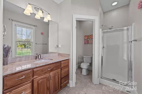 Bath - 7616 Windaliere Dr, Cornelius, NC 28031 photo 3 of 3