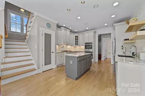 Kitchen - 7616 Windaliere Dr, Cornelius, NC 28031 photo 2 of 6