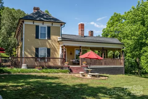 2240 S Creek Rd, Nebo, NC 28761