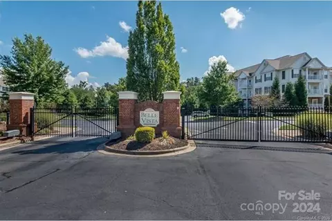 14760 Via Sorrento Dr, Charlotte, NC 28277