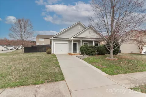 200 Altondale Dr, Statesville, NC 28625