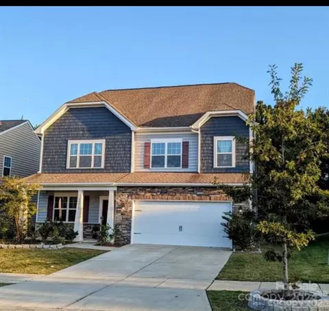 15963 Harbor Hill Dr, Charlotte, NC 28273