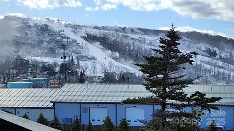 301 Pinnacle Inn 2306 Rd #2306, Beech Mountain, NC 28604