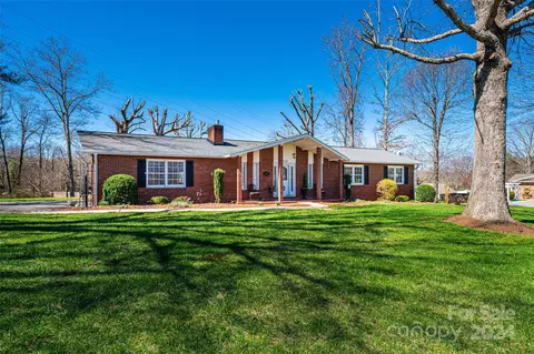 2764 Sides Ave, Connelly Springs, NC 28612