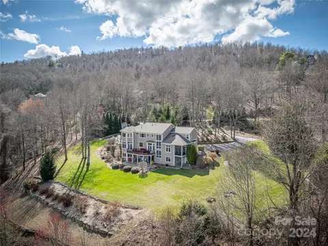 15 Ebby Ridge Rd, Fairview, NC 28730