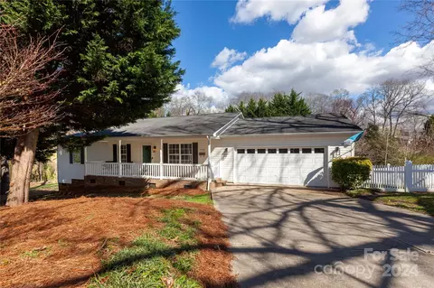 208 Ferrell Ave, Belmont, NC 28012