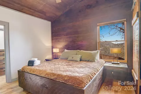 Bedroom - 1389 Newfound Rd, Canton, NC 28716 photo 2 of 6