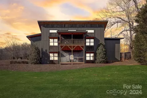 Exterior - 1389 Newfound Rd, Canton, NC 28716 photo 2 of 9