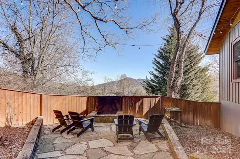 Exterior - 1389 Newfound Rd, Canton, NC 28716 photo 7 of 9