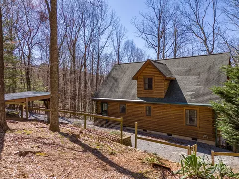 Exterior - 1150 Mountain Lakes Dr, Tryon, NC 28782 photo 2 of 11