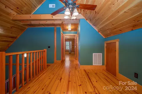 Entry Way - 1150 Mountain Lakes Dr, Tryon, NC 28782 photo 2 of 2