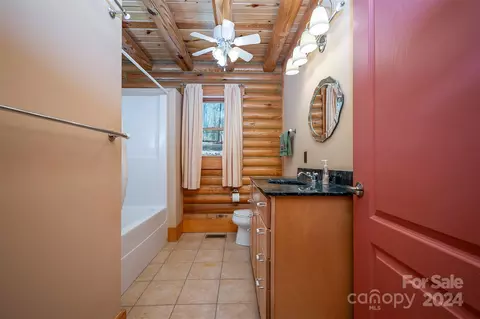 Bath - 1150 Mountain Lakes Dr, Tryon, NC 28782 photo 1 of 2
