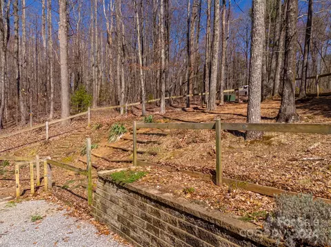 View/Area - 1150 Mountain Lakes Dr, Tryon, NC 28782 photo 3 of 7